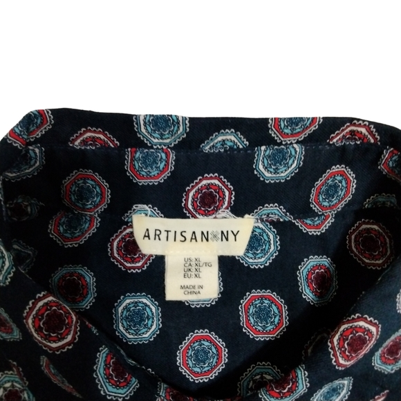 Artisan NY Blue Medallion Print Long Sleeve Button Down Shirt size XL - Picture 4 of 16